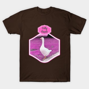 Silly goose on the pink grass T-Shirt